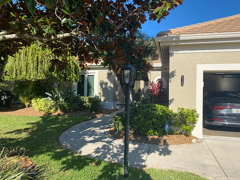 9734 53rd Dr E — Photo 3