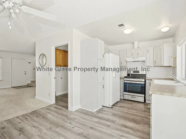 9596 Bickley Dr — Photo 6