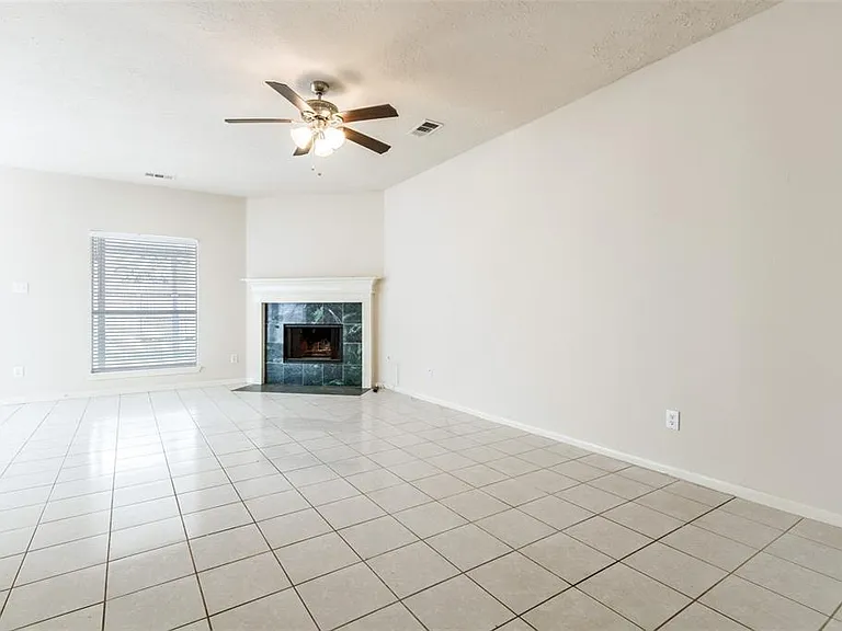 1138 Evandale Ln — Photo 6