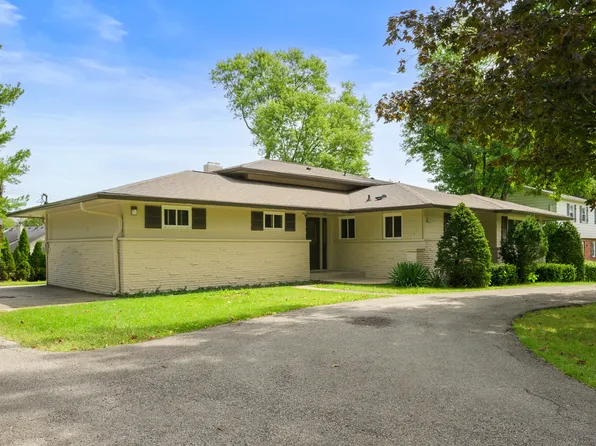 5847 Gloucester Cir, Indianapolis, IN 46220