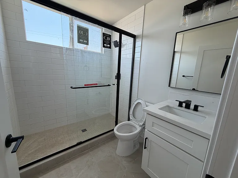 1184 Florence St — Photo 18