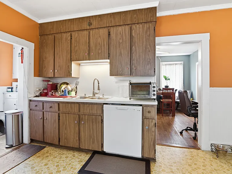 113 Nightingale Ave #1 — Photo 10