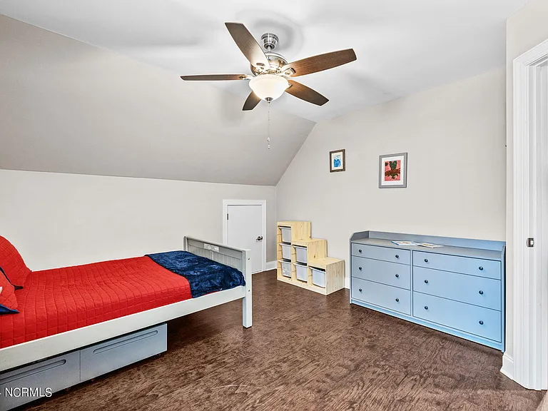 182 Lakeview Dr — Photo 54