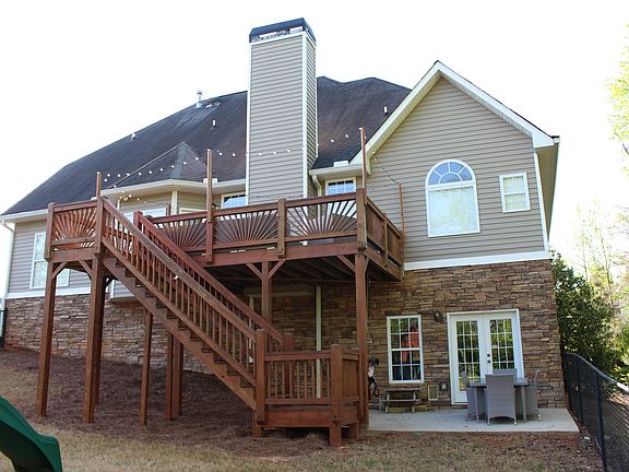 5th image of 126 Camilla Dr