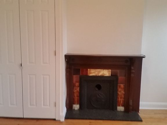 2nd image of 389 Park Pl APT 2