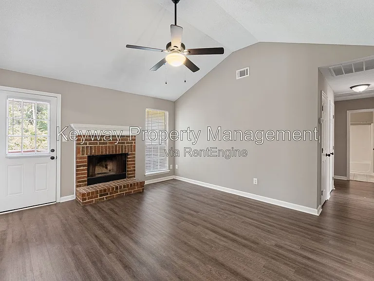 4263 Waylon Dr — Photo 4