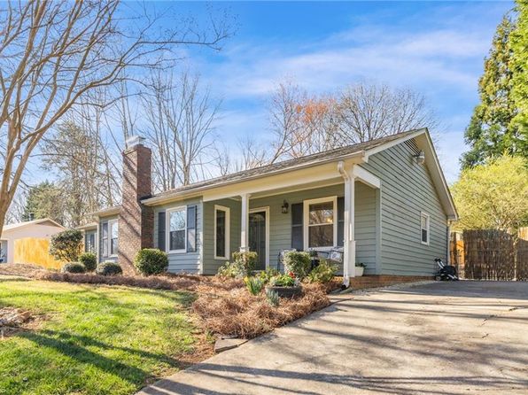 2584 Mount Salem Rd, Pfafftown, NC 27040