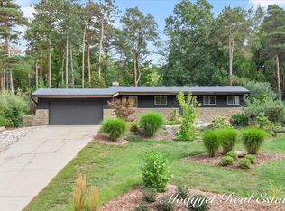 3496 Bird Ave NE, Grand Rapids, MI 49525