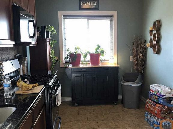 5th image of 22625 Lake Dr