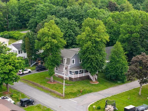 40 School St, Pictou, NS B0K 1H0