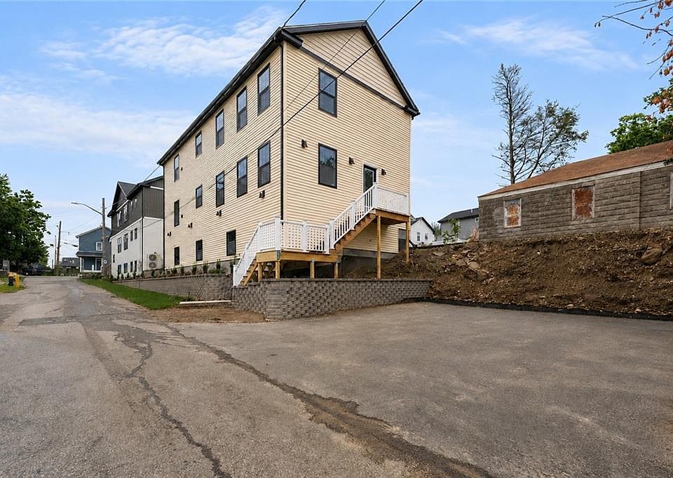 1st image of 10 Buffalo Ct