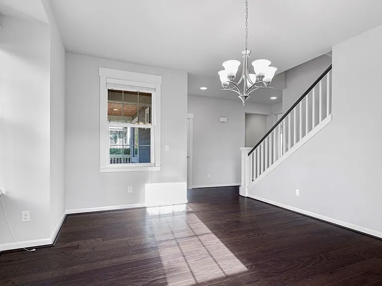 19420 109th Ct NE — Photo 3