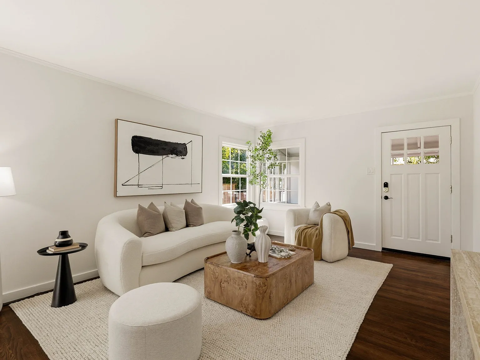 2 bed, 878 sqft, $3,800 — Photo 3