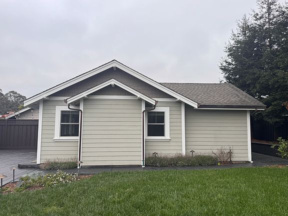 2nd image of 712 Monte Vista Ln #A
