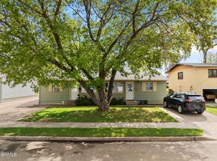 1619 1st St SE, Minot, ND 58701