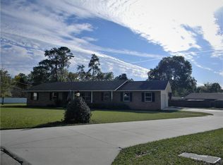 2509 Robin Dr, Plant City, FL 33563