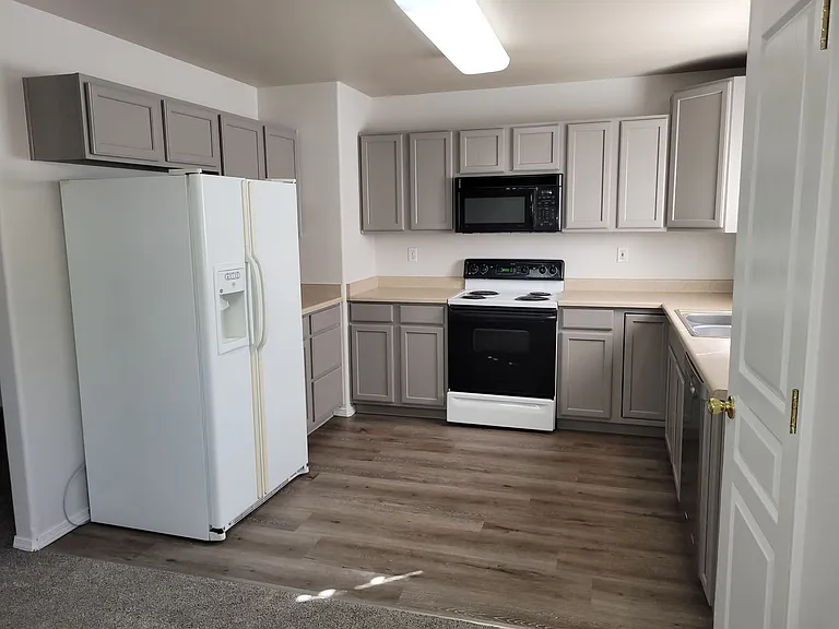 5561 Prairie Schooner Dr — Photo 5