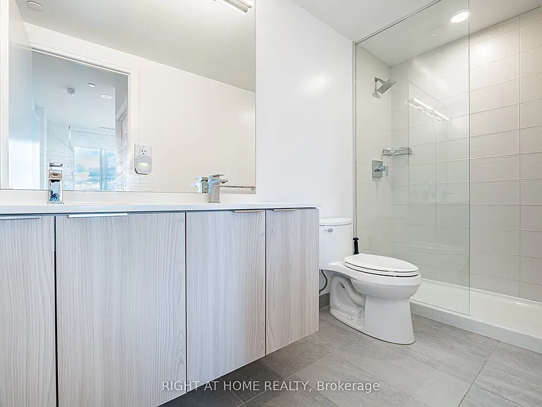 4208 Dundas St W #513 — Photo 27
