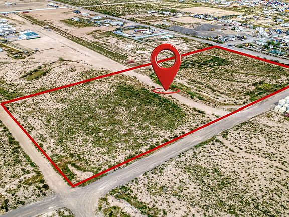 3rd image of Quail Spring Dr
