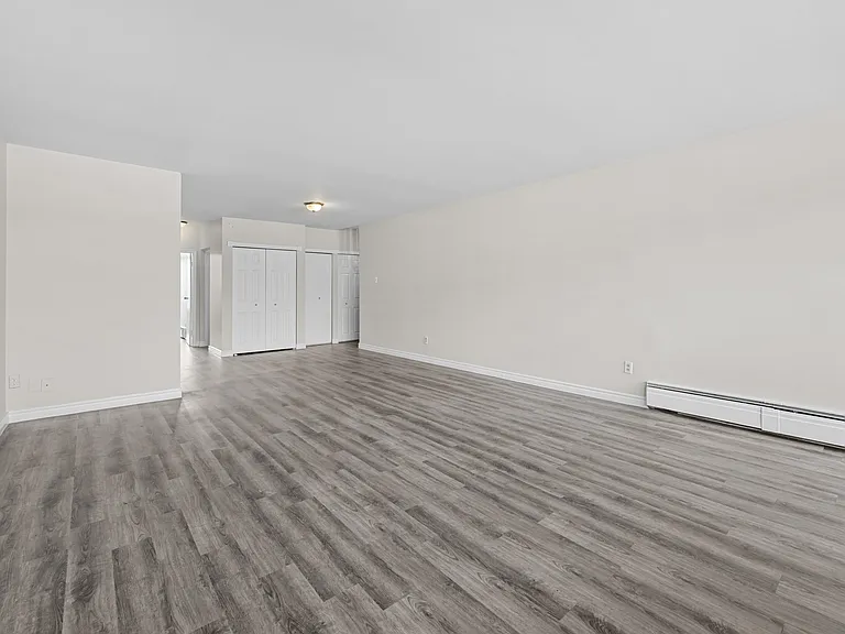 370 Concession St — Photo 10