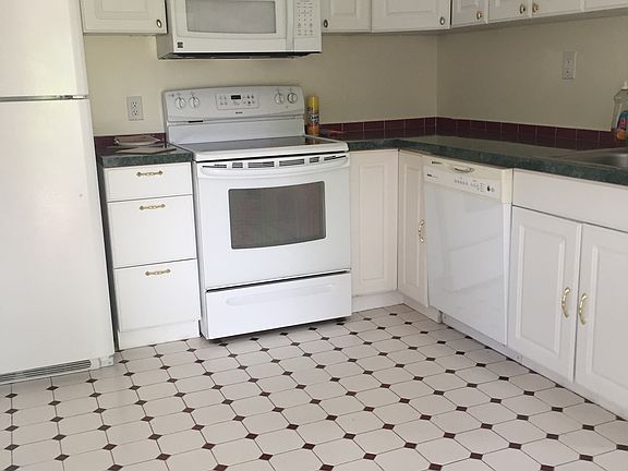 2nd floor Kitchen
