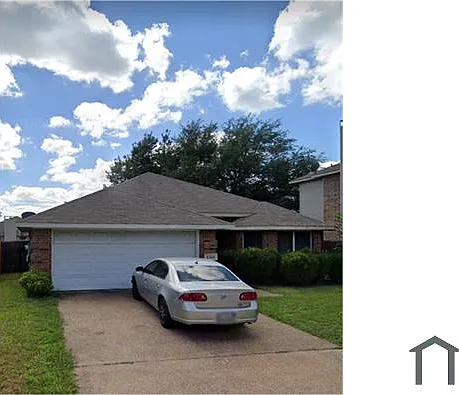 5 bed, 1365 sqft, $3,500 — Photo 3