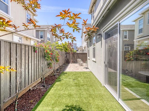 5th image of 8576 Tailwind Ave