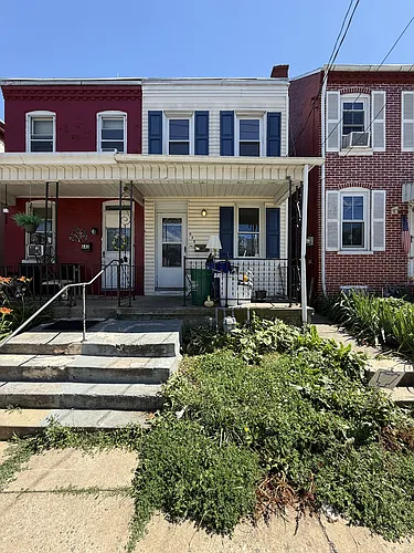 638 E Walnut St Photo 1