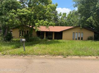 4224 Cypress Dr, Jackson, MS 39212