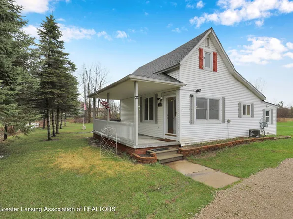 554 N Meridian Rd, Merrill, MI 48637