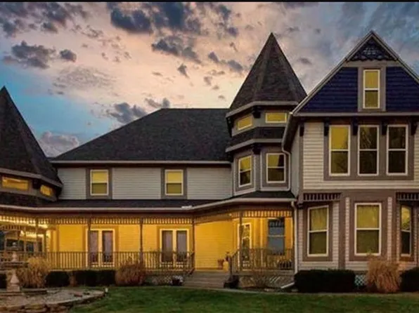 15401 Antioch Rd, Overland Park, KS 66221