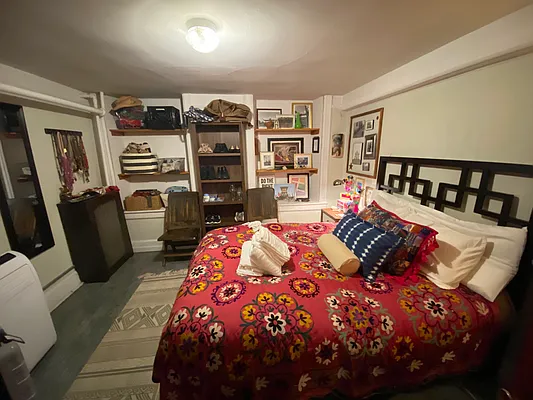 Rented by Voro, LLC | media 1