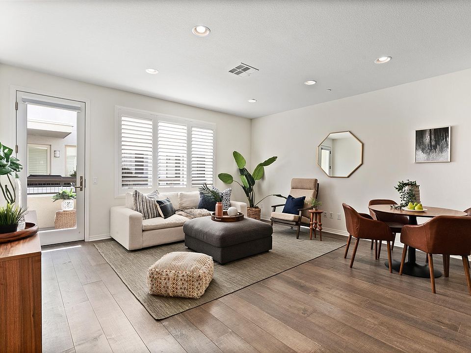 1st image of 5550 Strand Unit 102