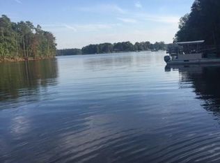 3 Newberry Shores Dr, Prosperity, SC 29127