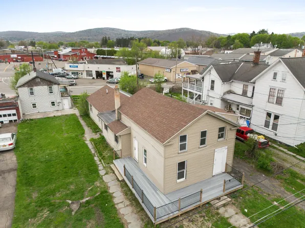 8 S Liberty Ave, Endicott, NY 13760