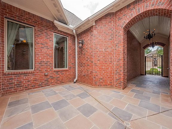 5th image of 2711 King Point View Ln