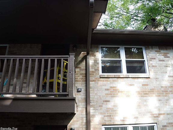 2nd image of 125 Carl Dr APT 63