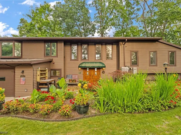 910 Pike Dr, Mansfield, OH 44903
