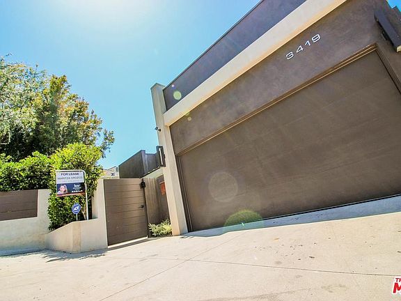 2nd image of 3419 Wonder View Dr