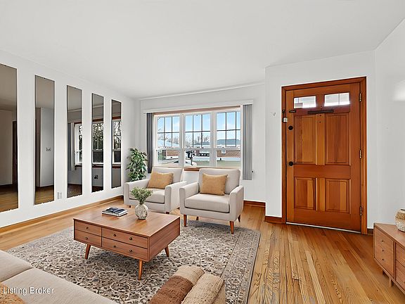 5th image of 1047 Clayborne Rd