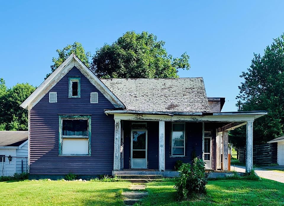 1st image of 26 Coffman St