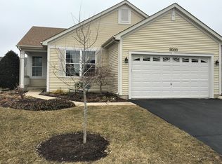 21300 Montclare Lake Dr, Crest Hill, IL 60403