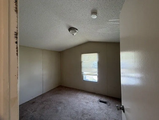 Woodlake (NC) — Photo 17