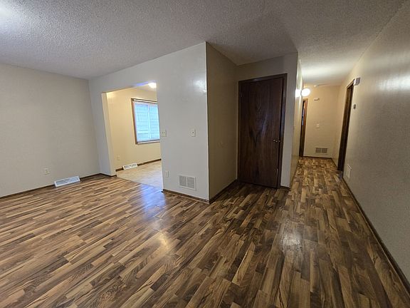3rd image of 7925 Lee Ave N