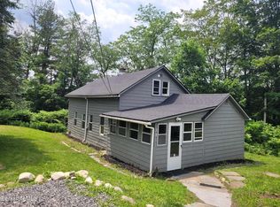 30 Glassworks Rd, Lanesborough, MA 01224