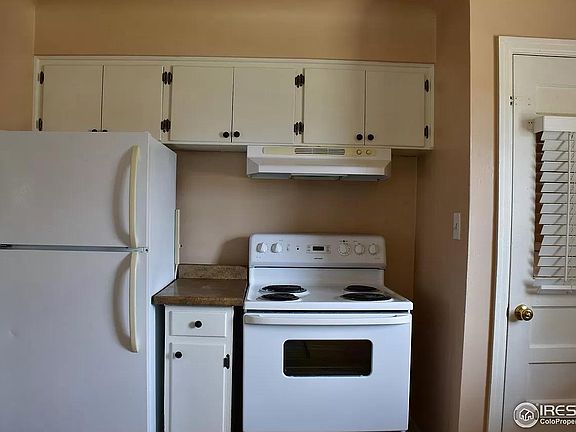4th image of 1825 6th Ave APT A