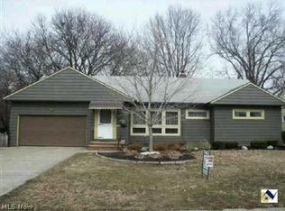 20211 Delaware Dr, Euclid, OH 44117