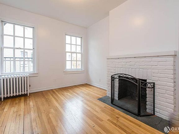 2nd image of 2 Milligan Pl APT 2