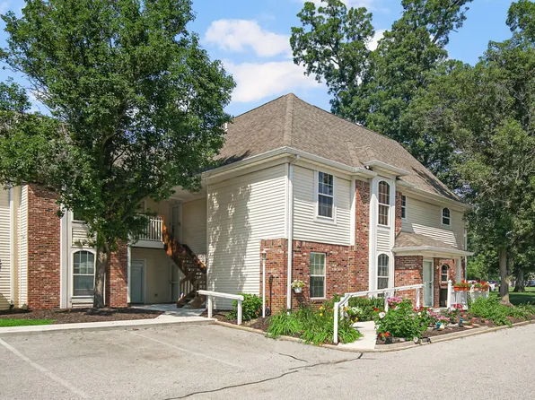658 Forest Glen Dr, Valparaiso, IN 46385