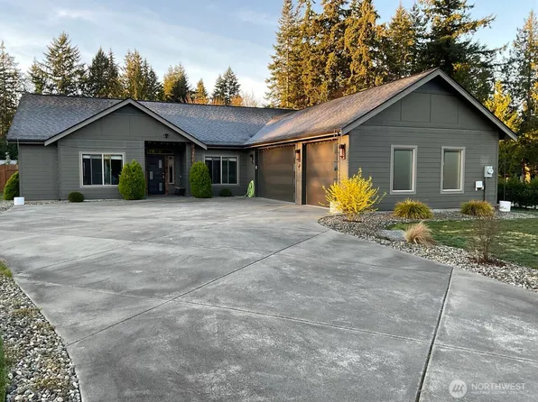 5245 NW Erlands Point Rd, Bremerton, WA 98312